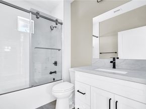 5602 Verdura Ave, Lakewood CA 90712