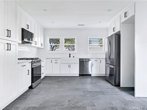 5602 Verdura Ave, Lakewood CA 90712