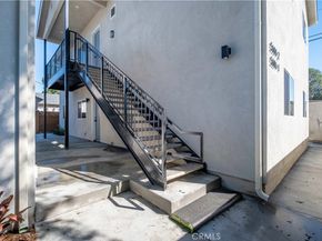 5602 Verdura Ave, Lakewood CA 90712