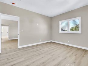 5602 Verdura Ave, Lakewood CA 90712