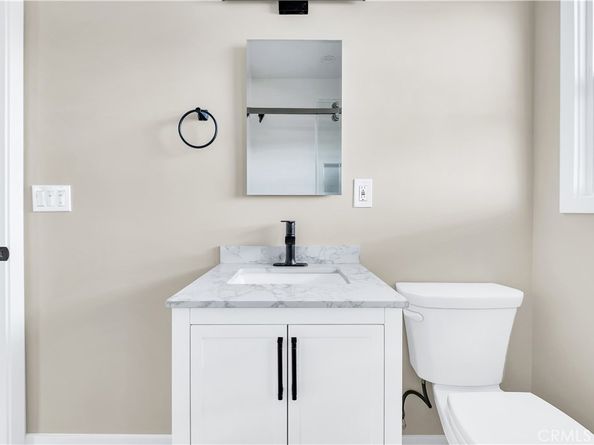 5602 Verdura Ave, Lakewood CA 90712