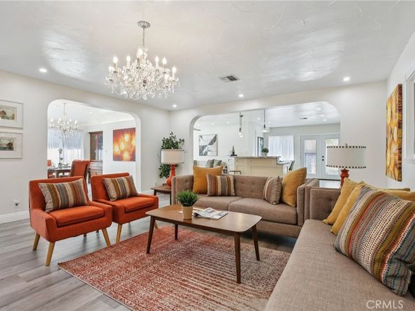 367 Ultimo, Long Beach CA 90814