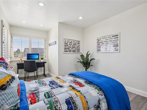 367 Ultimo, Long Beach CA 90814