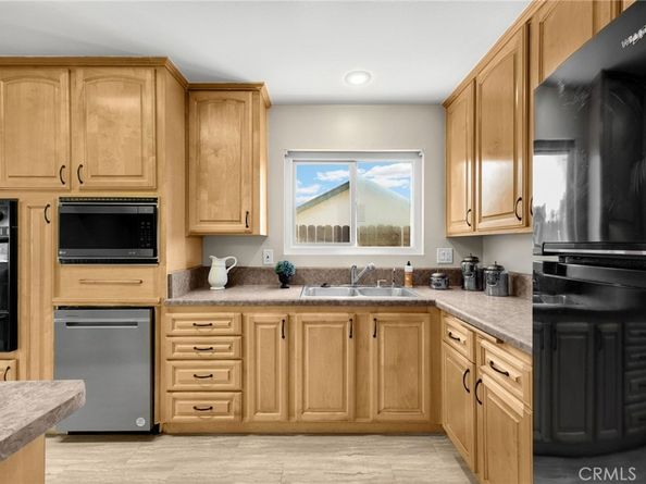 909 Orangewood Dr, Brea CA 92821
