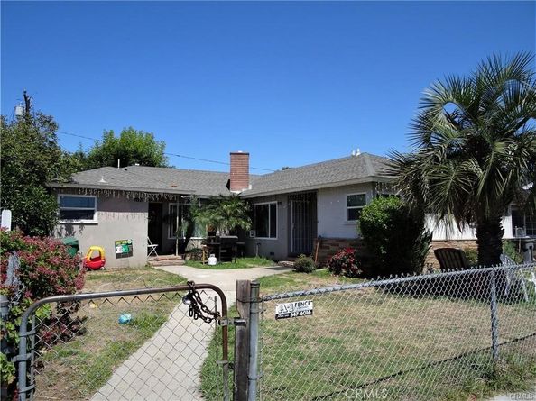 2202 2202 N Bristol Street, Santa Ana CA 92706