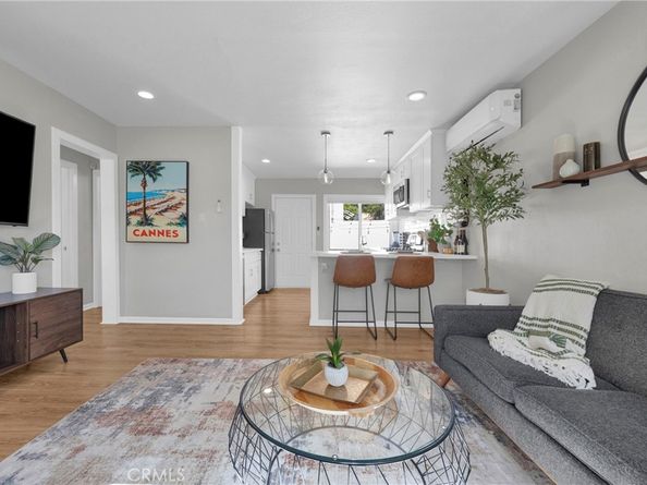 2701 E 17th Street E, Long Beach CA 90804