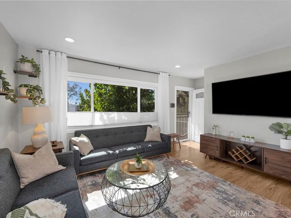 2701 E 17th Street E, Long Beach CA 90804