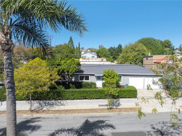 2701 E 17th Street E, Long Beach CA 90804