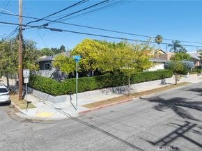 2701 E 17th Street E, Long Beach CA 90804