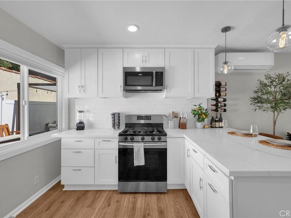 2701 E 17th Street E, Long Beach CA 90804