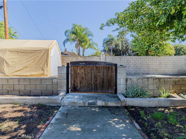 944 S Sharonlee, West Covina CA 91790