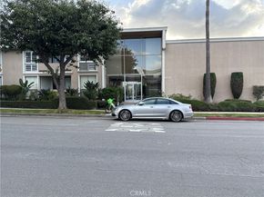 6601 Springpark 14, Los Angeles CA 90056