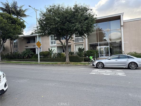 6601 Springpark 14, Los Angeles CA 90056