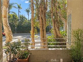 861 S Windsor Boulevard 105, Los Angeles CA 90005