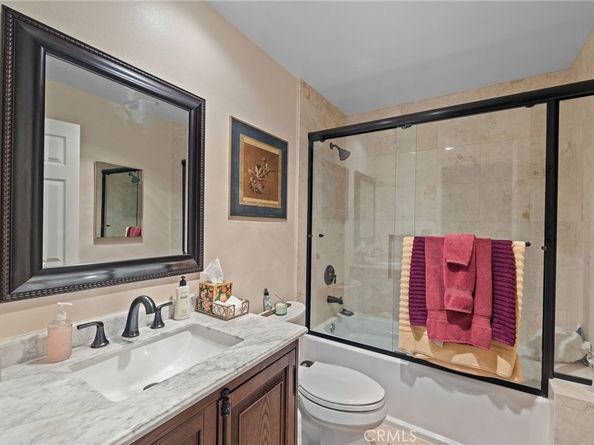 861 S Windsor Boulevard 105, Los Angeles CA 90005