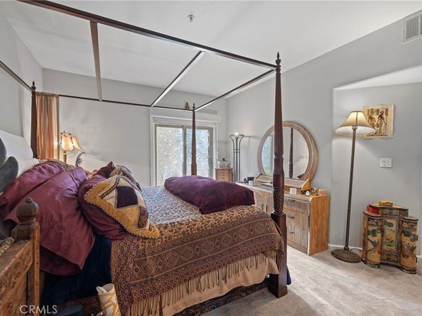 861 S Windsor Boulevard 105, Los Angeles CA 90005