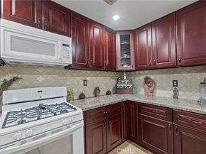 861 S Windsor Boulevard 105, Los Angeles CA 90005