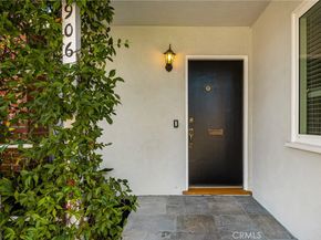 906 E Buffalo Avenue, Santa Ana CA 92706