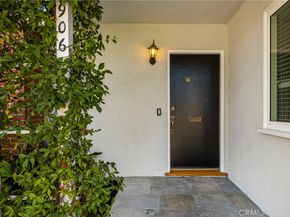 906 E Buffalo Avenue, Santa Ana CA 92706