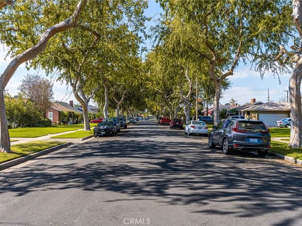 906 E Buffalo Avenue, Santa Ana CA 92706