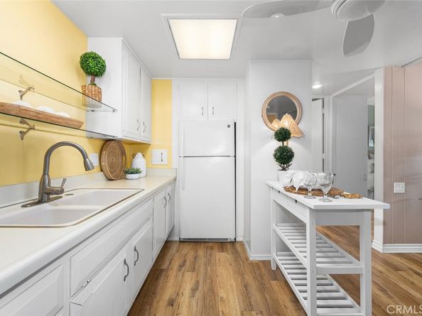 1121 Northwood Road 237D  M9, Seal Beach CA 90740