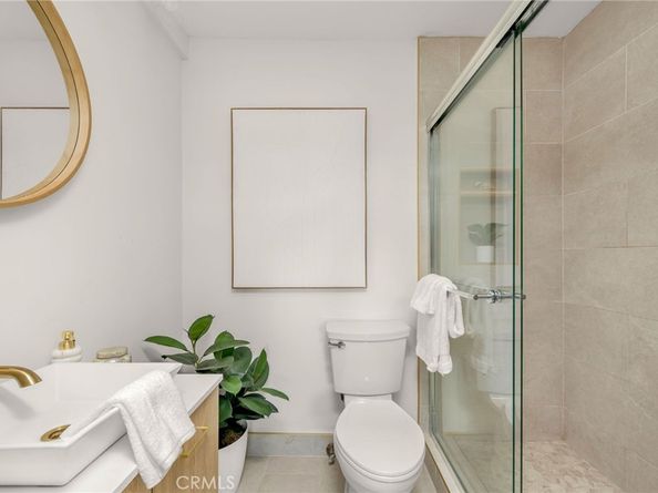 2844 E 3rd St 210, Long Beach CA 90814