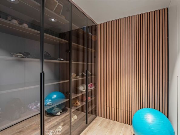 1458 Hillcrest, Pasadena CA 91106