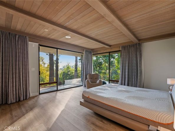 1458 Hillcrest, Pasadena CA 91106