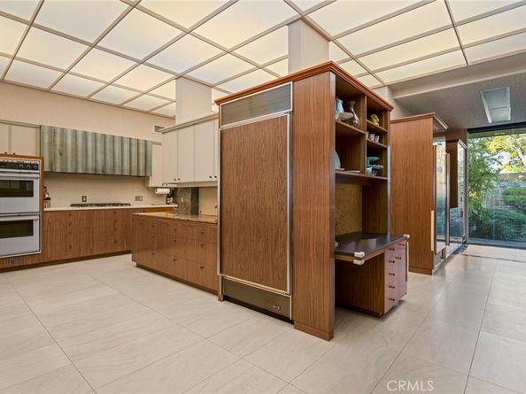 1458 Hillcrest, Pasadena CA 91106