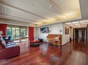 1458 Hillcrest, Pasadena CA 91106