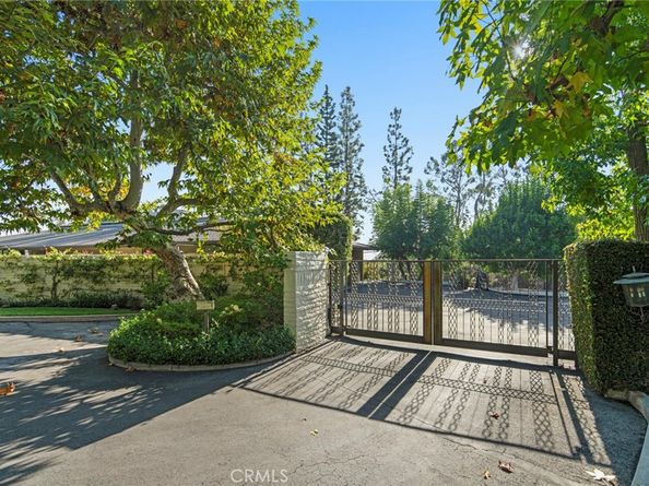 1458 Hillcrest, Pasadena CA 91106