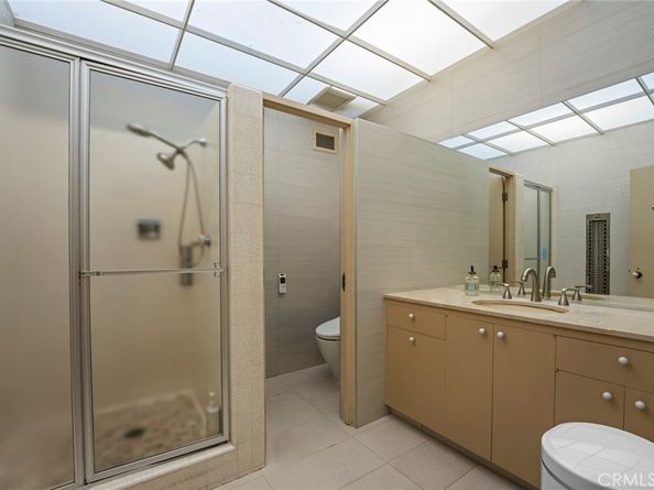 1458 Hillcrest, Pasadena CA 91106