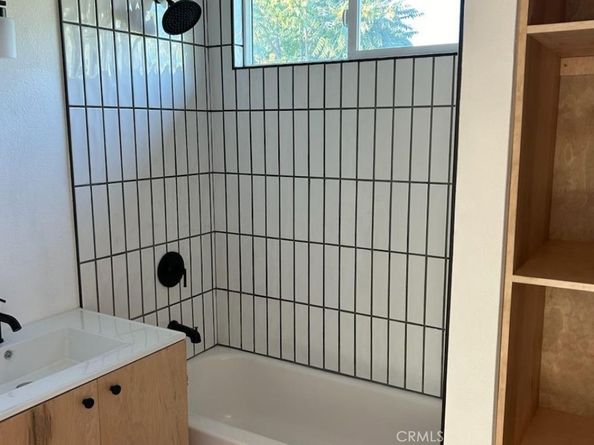 2714 Queen, Los Angeles CA 90039