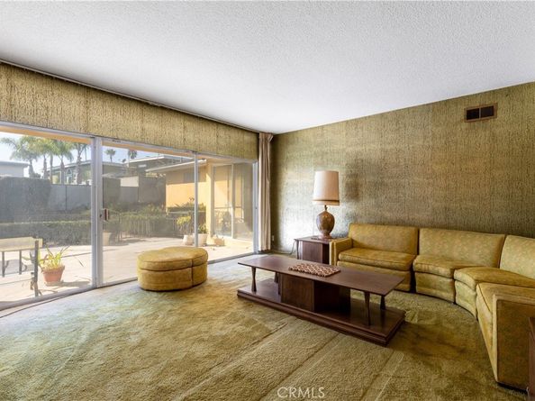 4955 Southridge Avenue, View Park CA 90043