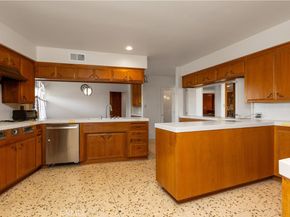 4955 Southridge Avenue, View Park CA 90043