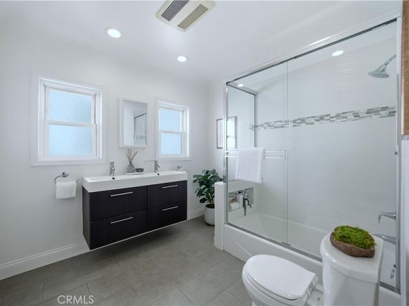 108 Roycroft Avenue, Long Beach CA 90803