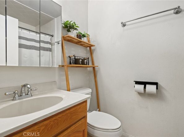 1094 Cabrillo Park A, Santa Ana CA 92701