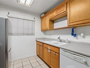 1094 Cabrillo Park A, Santa Ana CA 92701