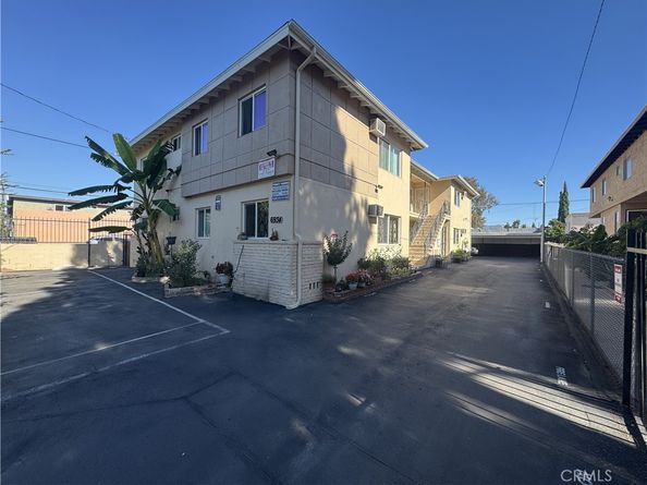 6934 Hinds, North Hollywood CA 91605