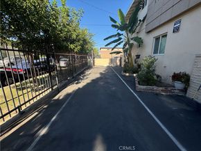 6934 Hinds, North Hollywood CA 91605