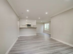 21941 Rimhurst D, Lake Forest CA 92630