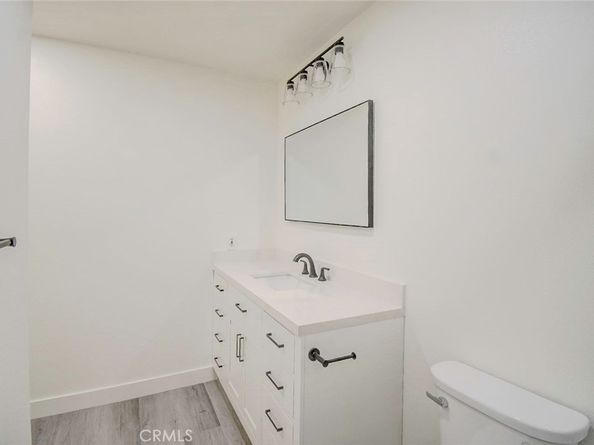 21941 Rimhurst D, Lake Forest CA 92630