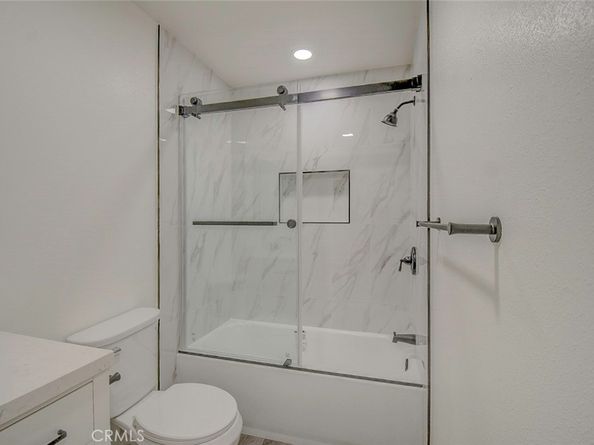 21941 Rimhurst D, Lake Forest CA 92630