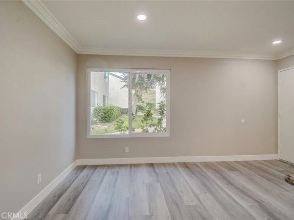 21941 Rimhurst D, Lake Forest CA 92630