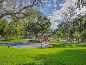 21941 Rimhurst D, Lake Forest CA 92630