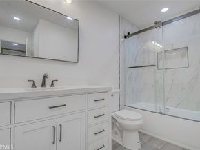 21941 Rimhurst D, Lake Forest CA 92630