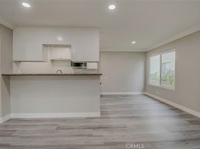 21941 Rimhurst D, Lake Forest CA 92630