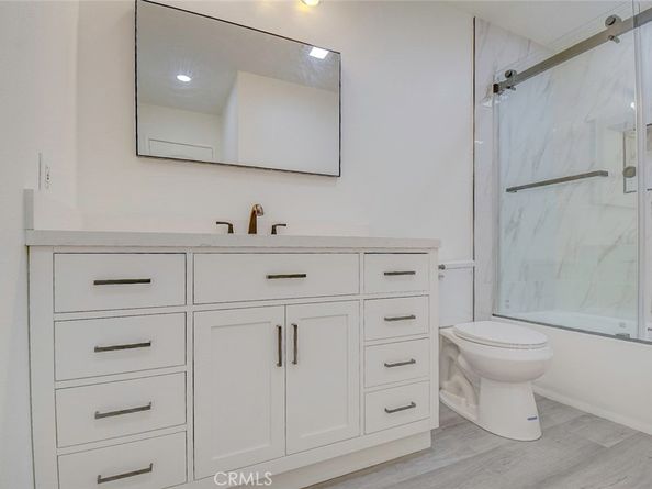 21941 Rimhurst D, Lake Forest CA 92630