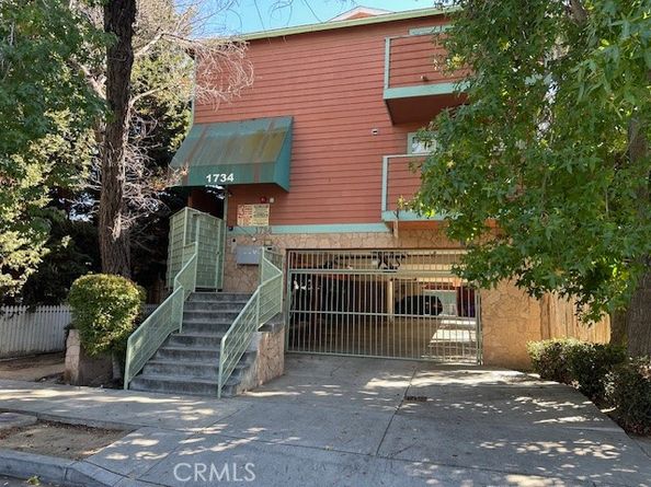 1734 E Erie Street, Long Beach CA 90802
