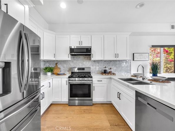 3822 Clayton Avenue, Los Angeles CA 90027